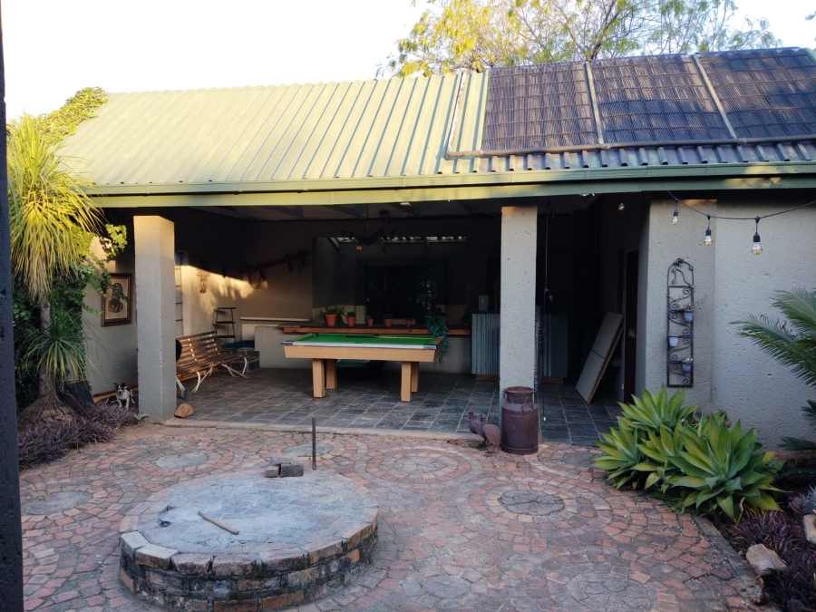 9 Bedroom Property for Sale in Rietfontein AH North West